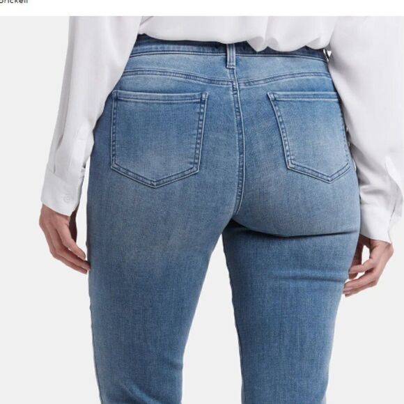NWT NYDJ Barbara Bootcut Jeans Size 4 - Picture 2 of 10